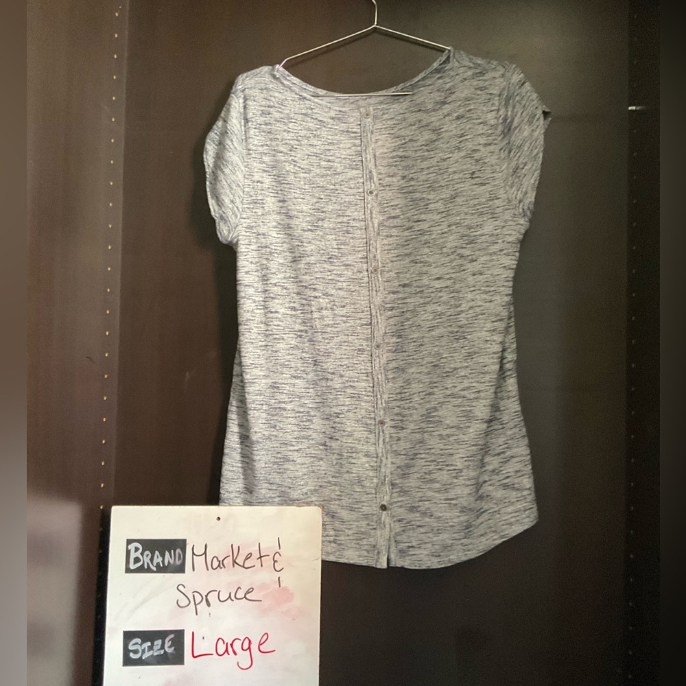LastChanceB4GoodWill Market & Spruce Light Gray Short Sleeve Tee